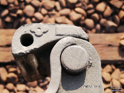 01090043