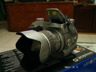 Minolta D5