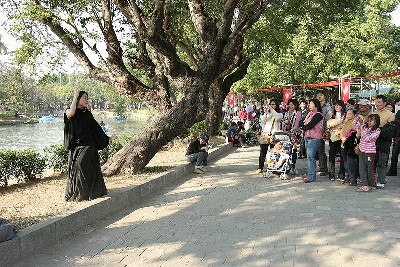 street performer